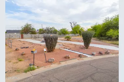 725 W Cholla Drive #14, Casa Grande, AZ 85122 - Photo 5