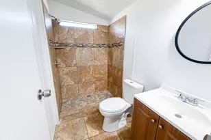 7920 W Glendale Ave, Glendale, AZ 85303 - Photo 17