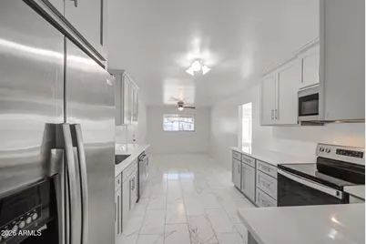 2048 W Claremont Street, Phoenix, AZ 85015 - Photo 19