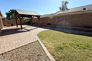 235 E Smoke Tree Rd, Gilbert, AZ 85296 - Photo 27
