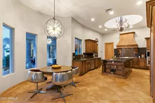 9071 N 53rd Pl, Paradise Valley, AZ 85253 - Photo 13