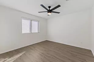 1819 W Bonanza Dr, Phoenix, AZ 85085 - Photo 43