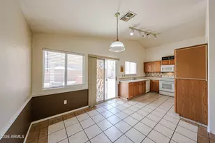 13709 W Ocotillo Ln, Surprise, AZ 85374 - Photo 5