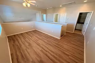 42424 N Gavilan Peak Pkwy, Anthem, AZ 85086 - Photo 13