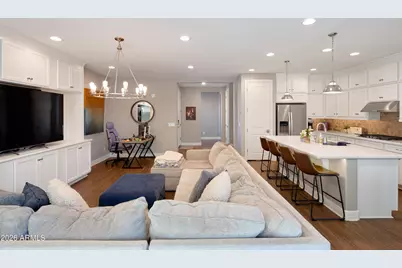 963 E Danbury Drive, Phoenix, AZ 85022 - Photo 5