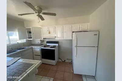 11006 W Hopi Street, Avondale, AZ 85323 - Photo 9