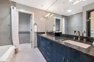 9829 N 49th Pl, Paradise Valley, AZ 85253 - Photo 21