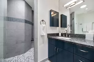 9829 N 49th Pl, Paradise Valley, AZ 85253 - Photo 23