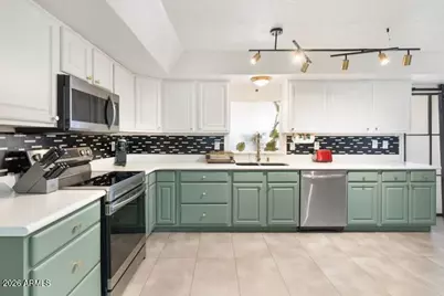 7803 E Mackenzie Drive, Scottsdale, AZ 85251 - Photo 7