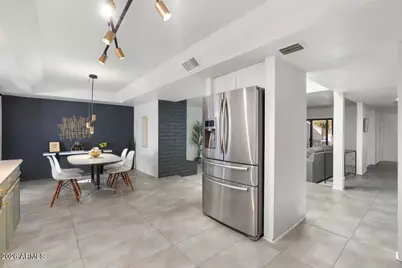 7803 E Mackenzie Drive, Scottsdale, AZ 85251 - Photo 9