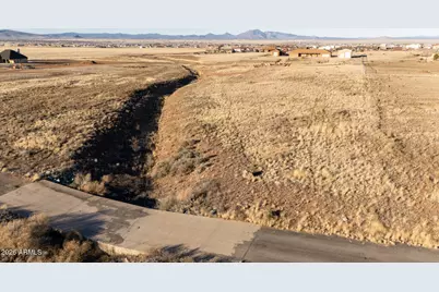 11144 N Rowdy Bunch Pass Pass #14, Prescott Valley, AZ 86315 - Photo 13