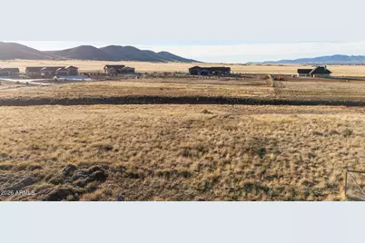 11144 N Rowdy Bunch Pass Pass #14, Prescott Valley, AZ 86315 - Photo 17