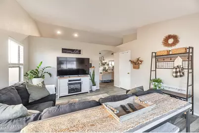 1612 E Laurel Avenue, Gilbert, AZ 85234 - Photo 7