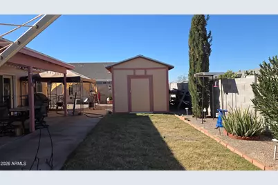 8146 W Pineveta Drive, Arizona City, AZ 85123 - Photo 9