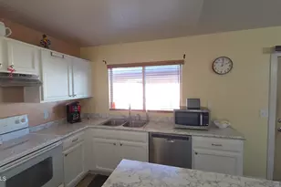 8146 W Pineveta Dr, Arizona City, AZ 85123 - Photo 5