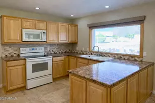 1202 E Rowlands Ln, Phoenix, AZ 85022 - Photo 5