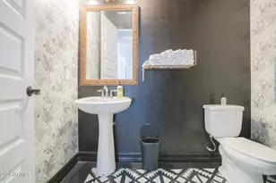 5033 N 81st Ave, Glendale, AZ 85303 - Photo 31