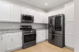 17850 N 68th St, Phoenix, AZ 85054 - Photo 9