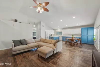 824 W Cooley Drive, Gilbert, AZ 85233 - Photo 5