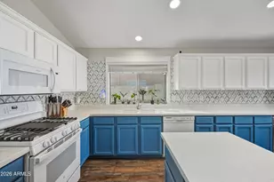 824 W Cooley Dr, Gilbert, AZ 85233 - Photo 7