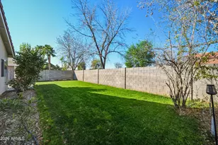 824 W Cooley Dr, Gilbert, AZ 85233 - Photo 27