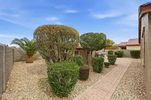 18820 W Shangri La Rd, Surprise, AZ 85388 - Photo 37