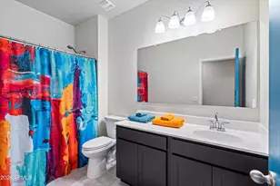 18563 W Desert Holw Dr, Wittmann, AZ 85361 - Photo 23