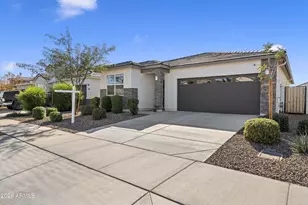 18563 W Desert Holw Dr, Wittmann, AZ 85361 - Photo 3