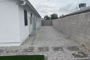 2912 E Roeser Rd, Phoenix, AZ 85040 - Photo 19