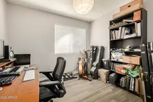 917 S Hacienda Dr, Tempe, AZ 85281 - Photo 23