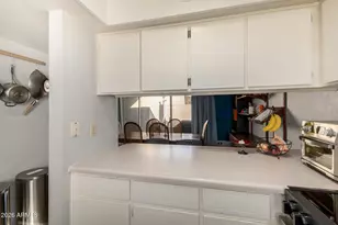 917 S Hacienda Dr, Tempe, AZ 85281 - Photo 15