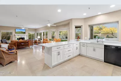 8530 E Lariat Lane, Scottsdale, AZ 85255 - Photo 9