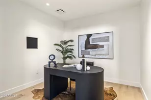 4849 N Camelback Rdg Dr, Scottsdale, AZ 85251 - Photo 25