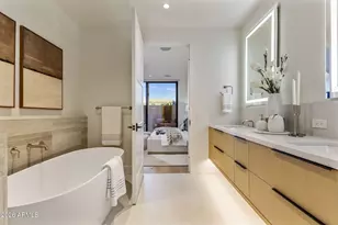 4849 N Camelback Rdg Dr, Scottsdale, AZ 85251 - Photo 19