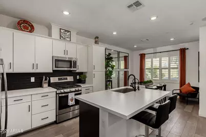 4548 S Renaissance Drive #103, Gilbert, AZ 85297 - Photo 3