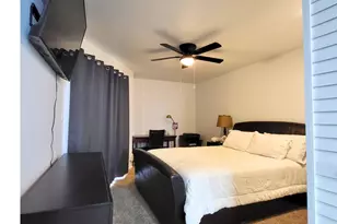 12222 N Paradise Vlg Pkwy S, Phoenix, AZ 85032 - Photo 13