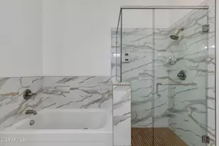 7291 N Scottsdale Rd, Paradise Valley, AZ 85253 - Photo 11