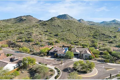 27011 N 14th Lane, Phoenix, AZ 85085 - Photo 15