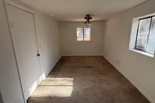 2058 Pinehaven Ln, Overgaard, AZ 85933 - Photo 17