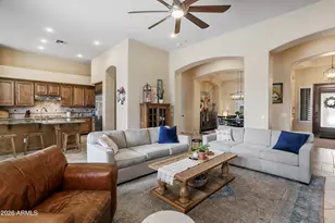 5233 S Huachuca Pl, Chandler, AZ 85249 - Photo 9