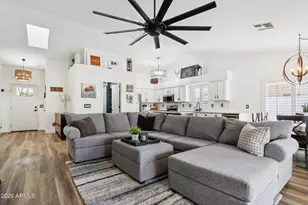 286 W Gail Dr, Gilbert, AZ 85233 - Photo 15