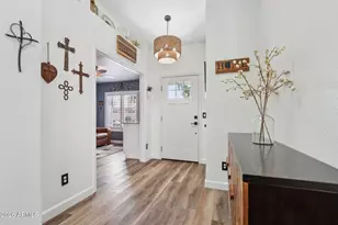 286 W Gail Dr, Gilbert, AZ 85233 - Photo 9