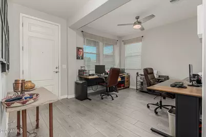 18597 W Robin Lane, Surprise, AZ 85387 - Photo 7