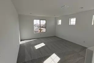 16814 W Shangri La Rd, Surprise, AZ 85388 - Photo 13