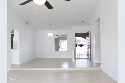 7301 W Canterbury Drive, Peoria, AZ 85345 - Photo 7