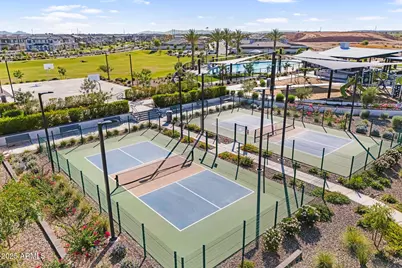 987 W Macaw Drive, San Tan Valley, AZ 85140 - Photo 43