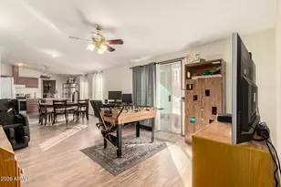 8601 N 103rd Ave, Peoria, AZ 85345 - Photo 11