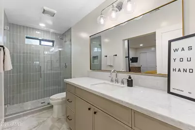 5614 N 75th Place, Scottsdale, AZ 85250 - Photo 23