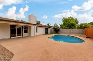 10705 E Mercer Ln, Scottsdale, AZ 85259 - Photo 35