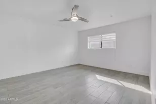 8740 E Monte Vista Rd, Scottsdale, AZ 85257 - Photo 17